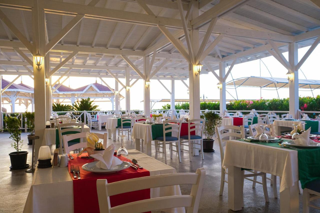 Crystal Flora Beach Resort Beldibi  Exteriör bild